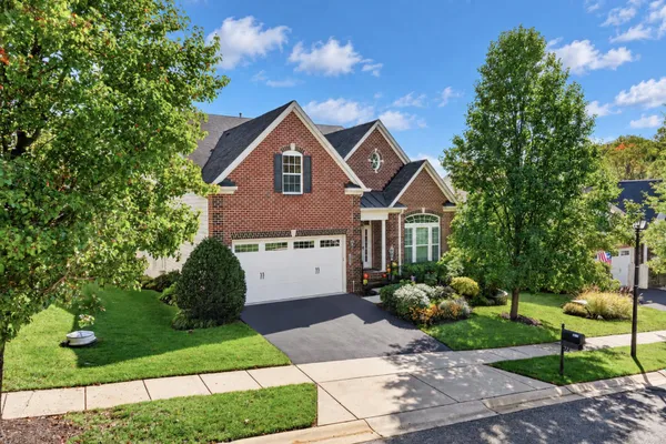 1213 WHETSTONE DR