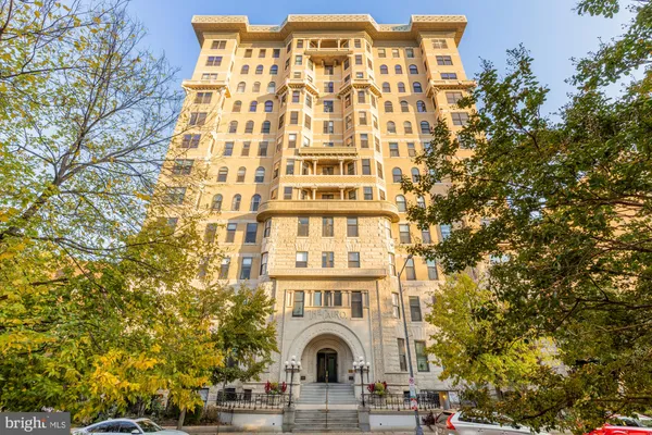 1615 Q ST 711