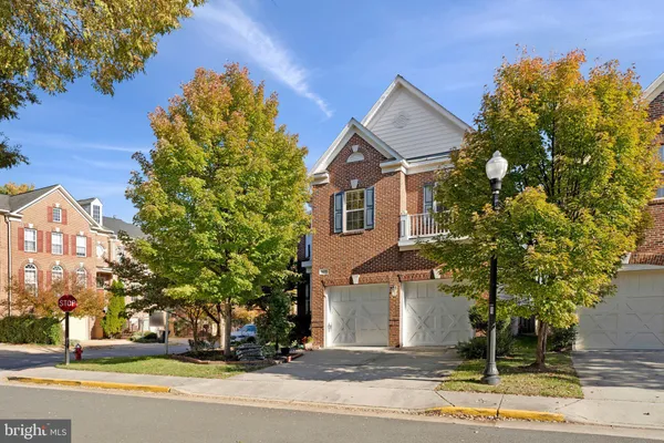 2472 CYPRESS GREEN LN