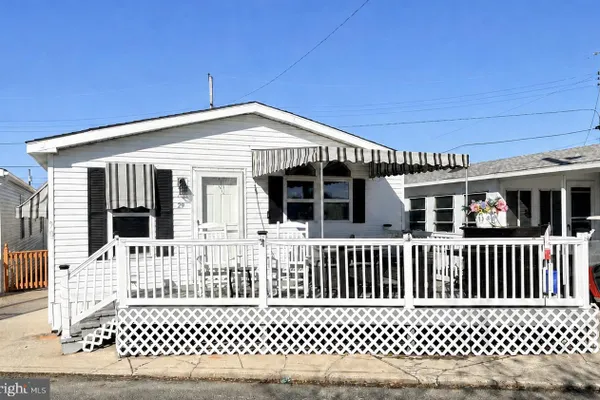 29 HILDRETH AVE