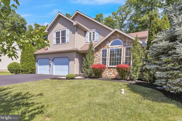 223 WOODBRIDGE LN