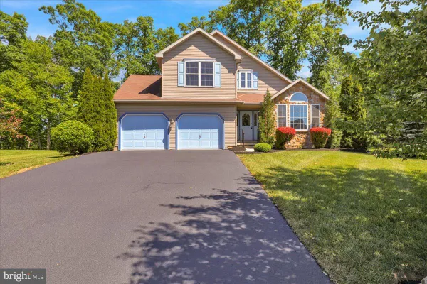 223 WOODBRIDGE LN