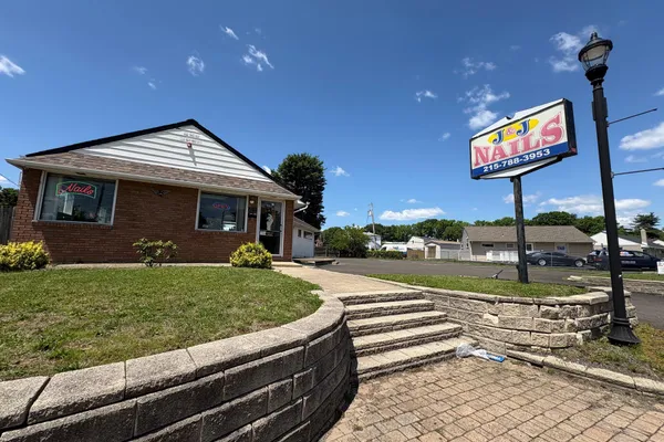 1315 VETERANS HWY