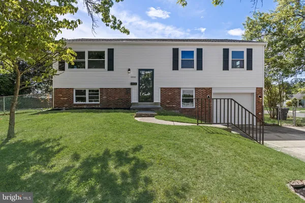 1051 BRADFORD DR