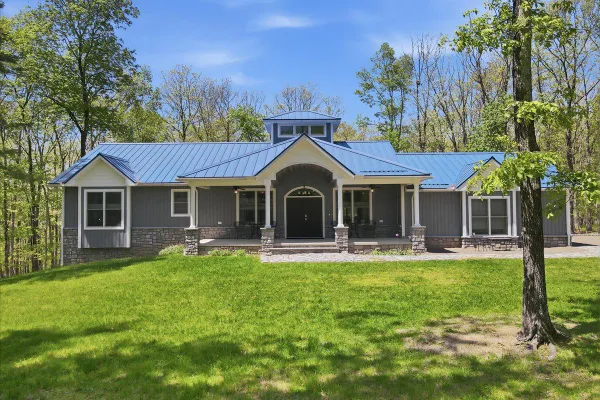 115 RIDGEWOOD LN