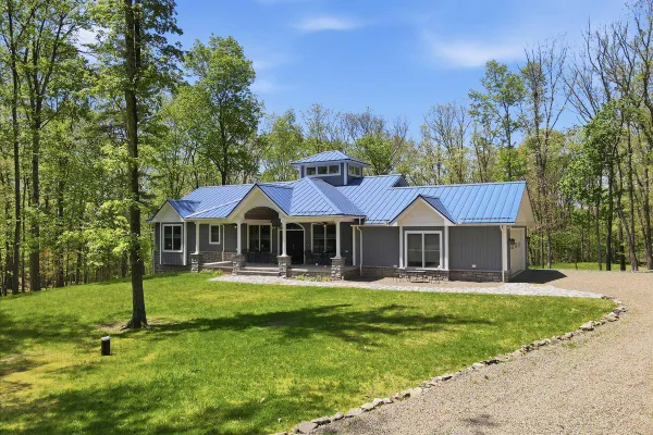 115 RIDGEWOOD LN
