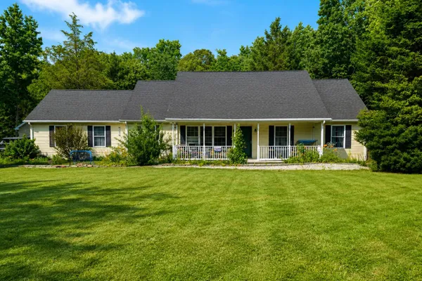 33121 FOREST KNOLL DR