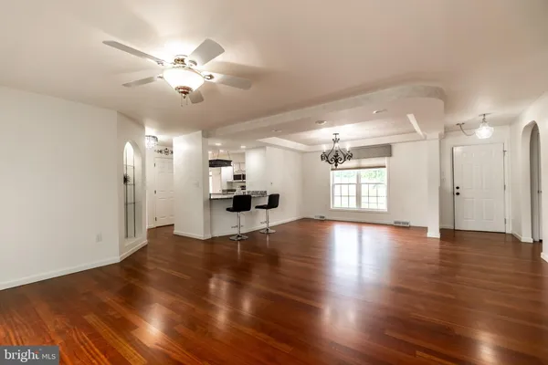 304 CRYSTAL CREEK XING