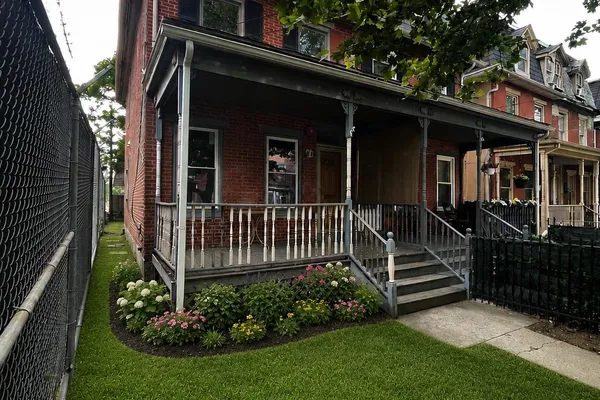 29 CARROLL ST