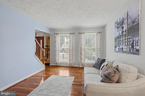 3219 EASTBEND CT