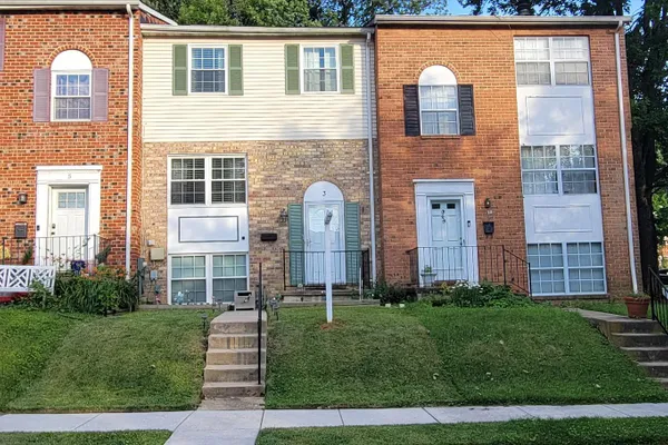 3 SUMMIT GREEN CT