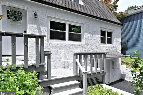 1950 CLAYTON AVE