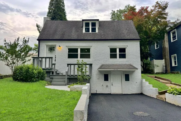 1950 CLAYTON AVE