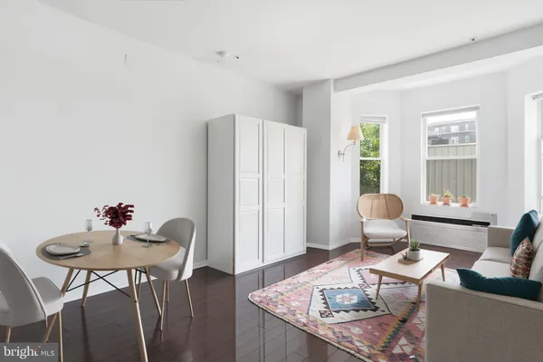 1415 CHAPIN ST 204