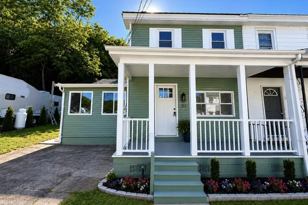 30 S SPORT HILL RD