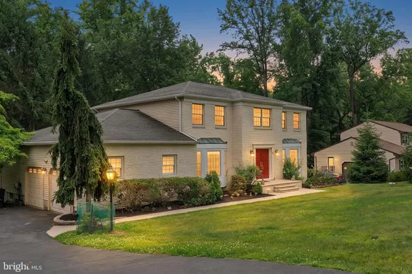 23 WILLIS DR