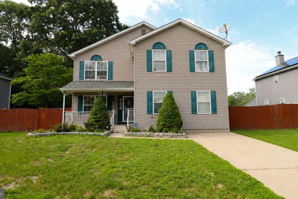 216 FRANKLIN AVE