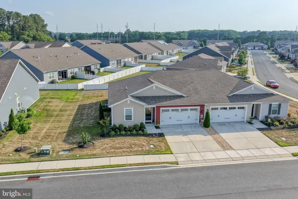 242 SEDMONT CIR