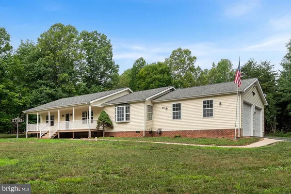 857 TALL PINES DR