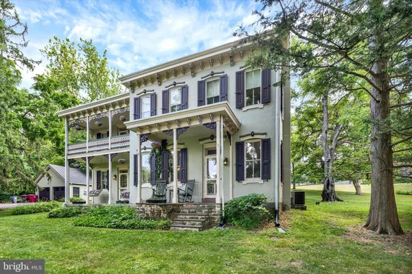 513 HUNTZINGER RD