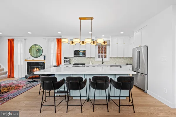 1405 BUENA VISTA AVE