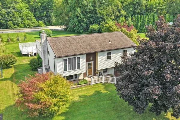 47 CARRIAGE CIR