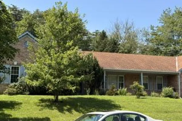 15389 TWIN CREEKS CT
