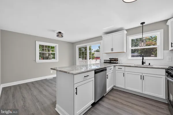 2 PATERSON AVE