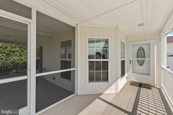 44 CATTS LN 24
