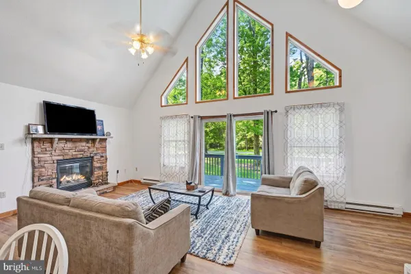 57 SWAMP HOLLOW LN