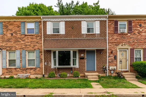 106 PROVIDENCE AVE