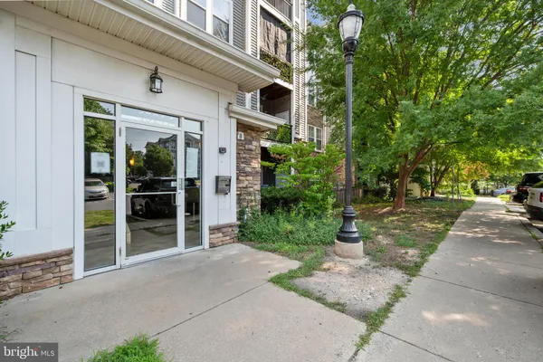 1321 KAREN BLVD 301