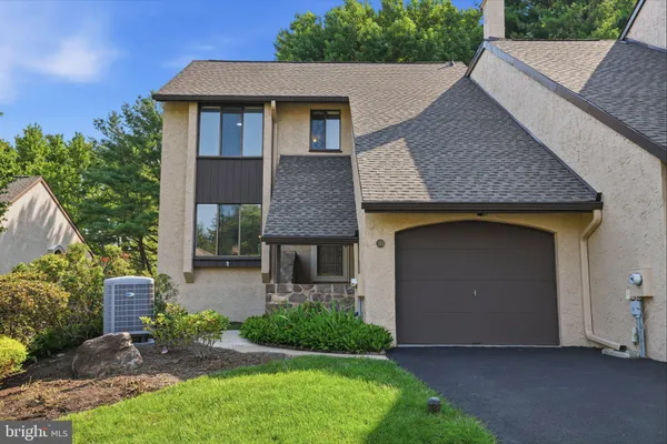 144 GOLF CLUB DR
