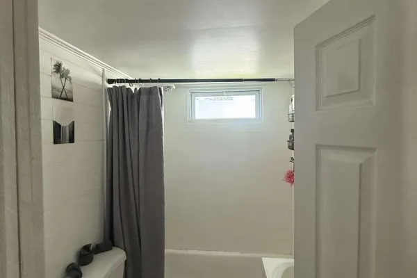109 LAFAYETTE DR