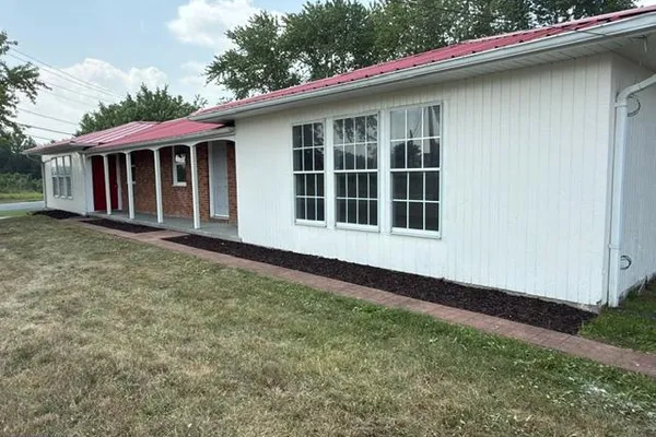 130 WHITE OAK RD