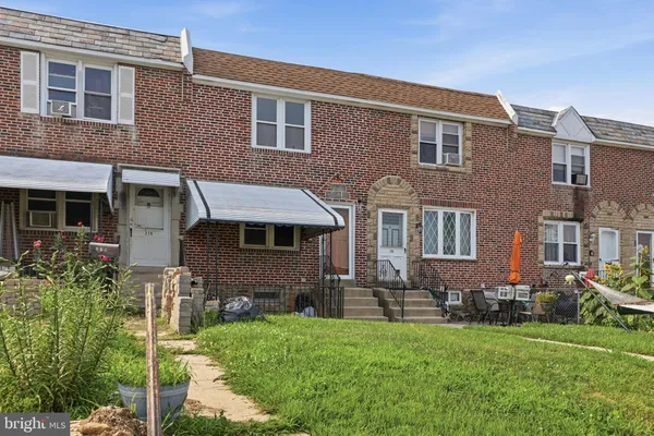 217 CAMBRIDGE RD