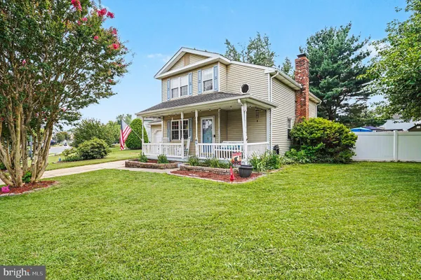 37 HAWTHORNE AVE
