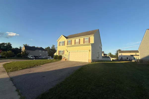 7301 HAMNER TER