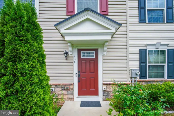 734 ROSEMARY WAY