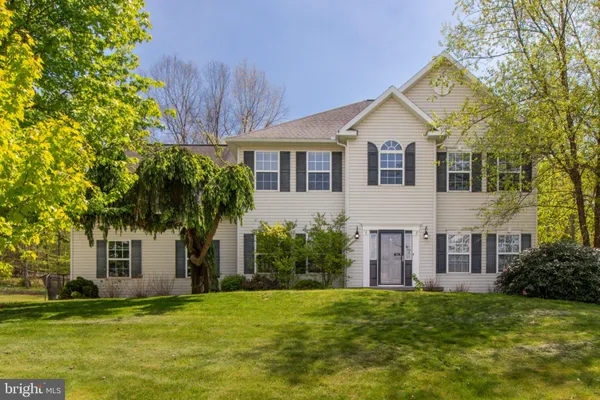 115 HOLLY RD