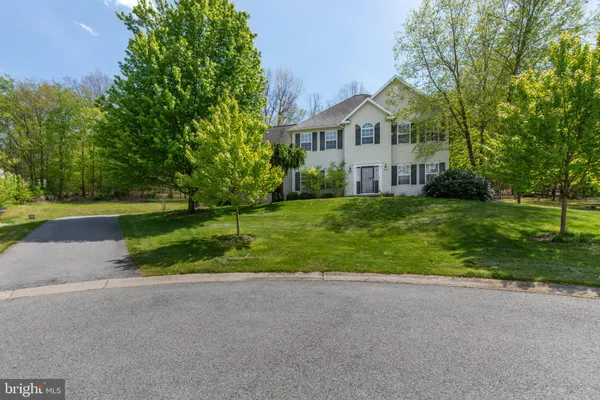 115 HOLLY RD