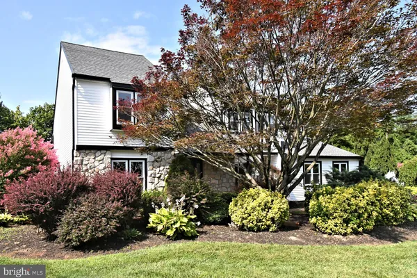 1601 CLARK DR