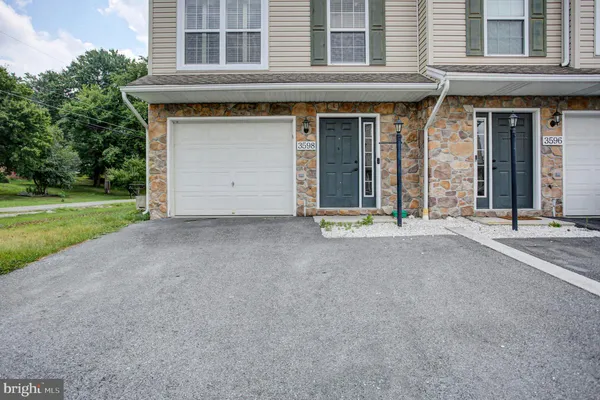 3598 PINECREST CT
