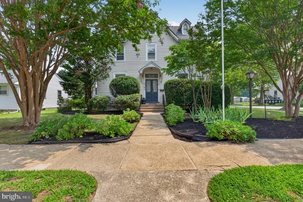 740 MORGAN AVE