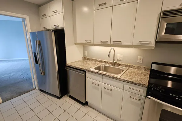 3801 CANTERBURY RD 603