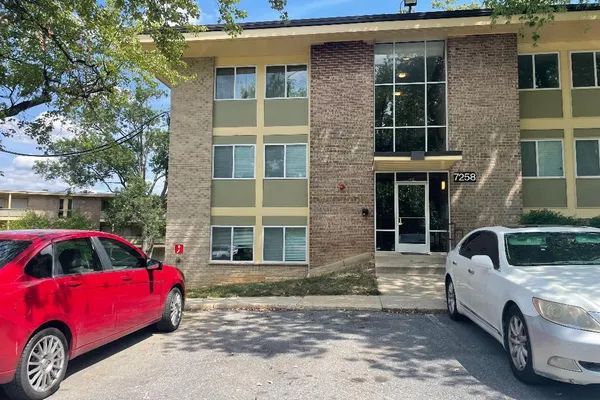 7258 DONNELL PL C1