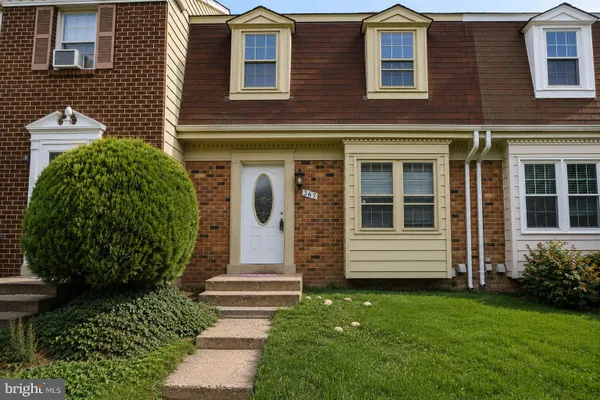 367 LINDEN CT