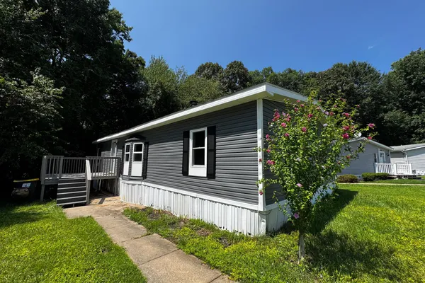182 N THISTLE WAY 182