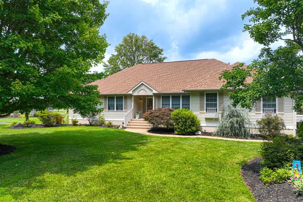 19 WINDWARD WAY