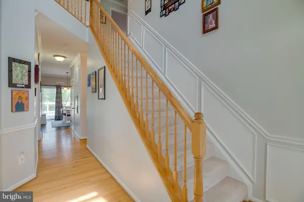 471 KEARNS DR